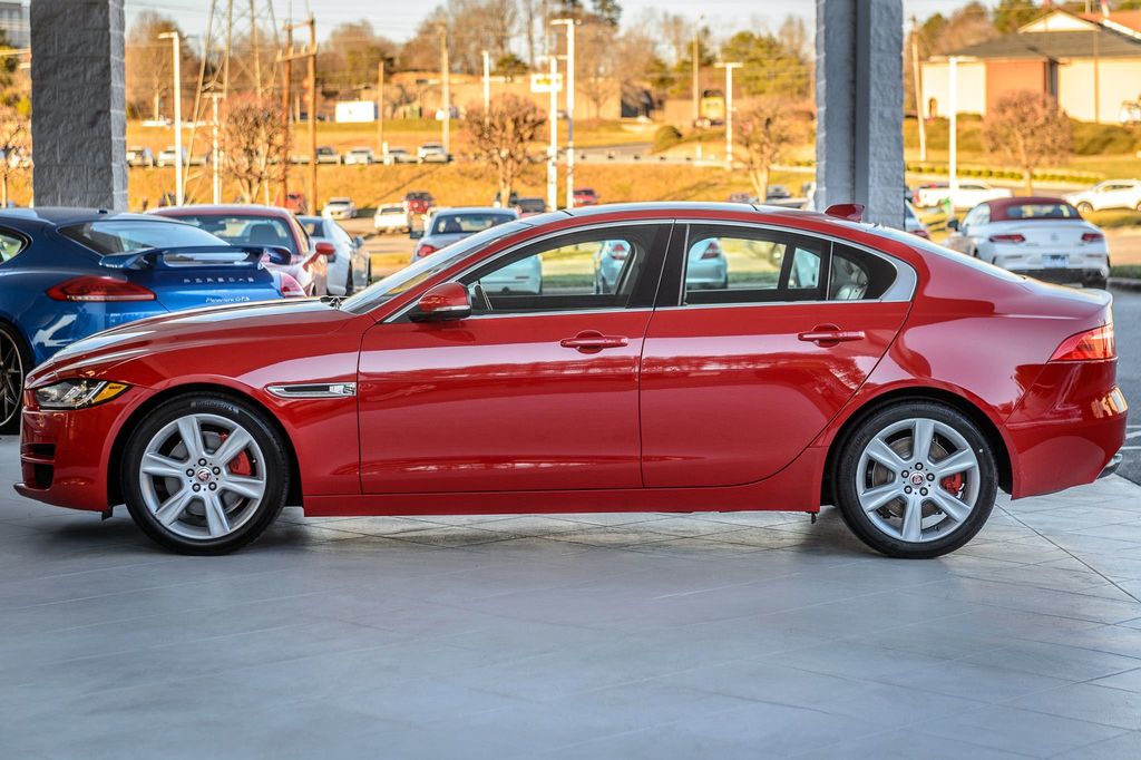 2018 Jaguar XE XE 25t PRESTIGE - RED ON BEIGE - NAV - BACKUP CAM - BLUETOOTH - 22700351 - 52