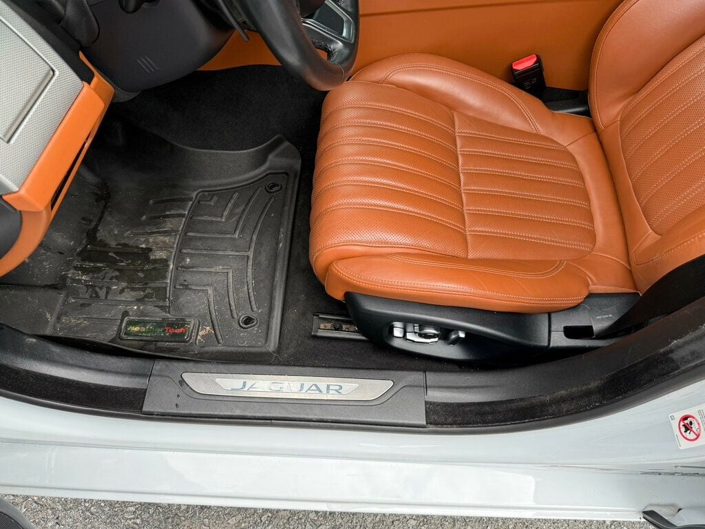 2018 Jaguar XF 35t Portfolio AWD photo 18