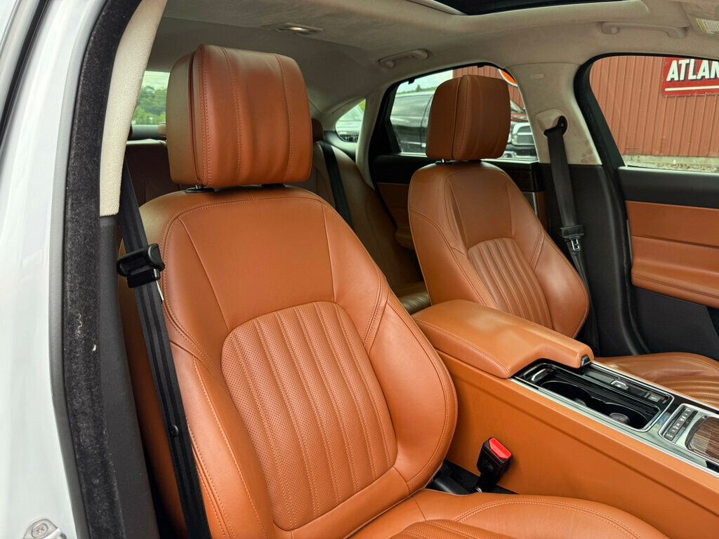 2018 Jaguar XF 35t Portfolio AWD photo 42