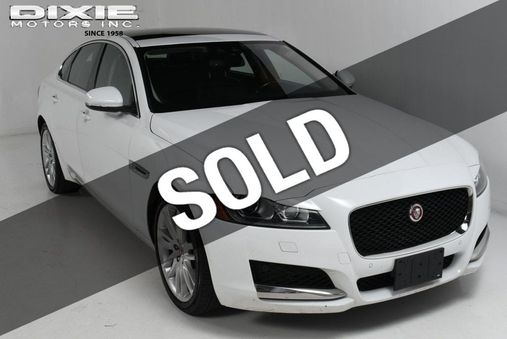 2018 Jaguar XF 35t Prestige AWD - 22472207 - 0