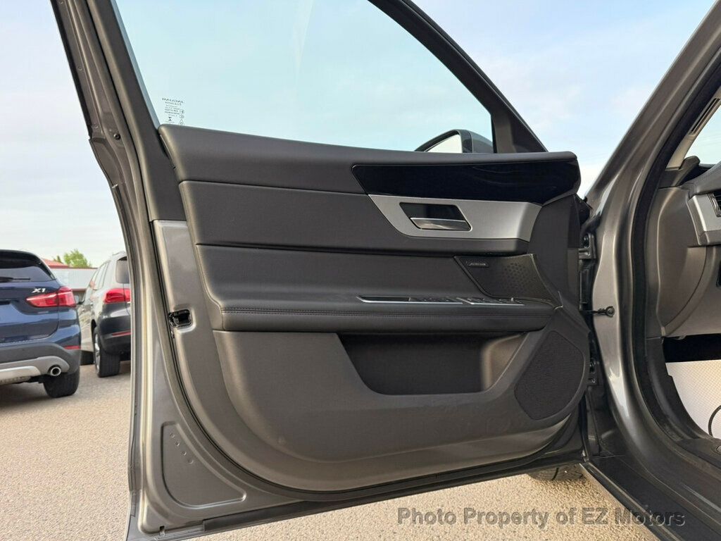 2018 Jaguar XF DIESEL! 67500 KM! ONE OWNER! CERTIFIED! - 22856136 - 31