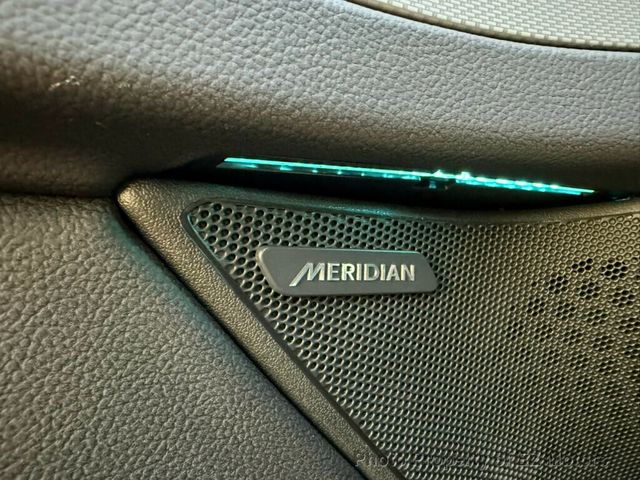 2018 Jaguar XF DIESEL! 67500 KM! ONE OWNER! CERTIFIED! - 22856136 - 32