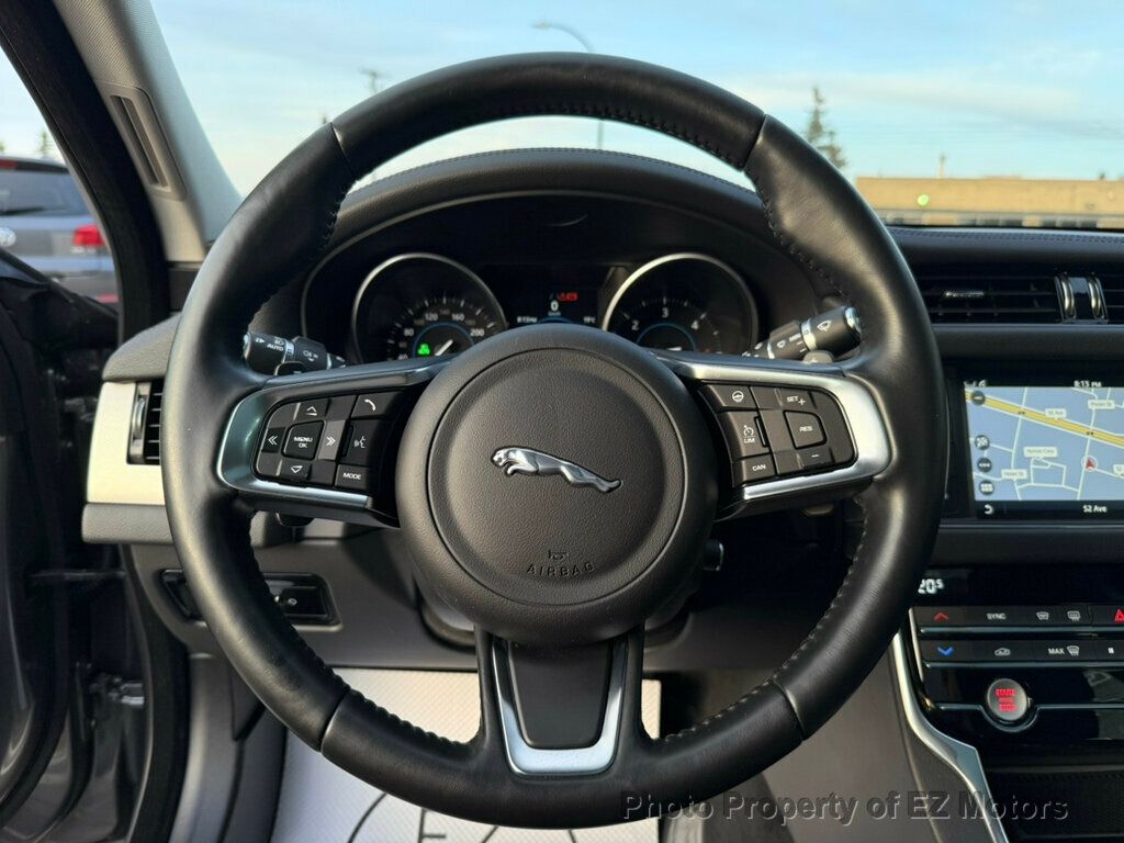 2018 Jaguar XF DIESEL! 67500 KM! ONE OWNER! CERTIFIED! - 22856136 - 40