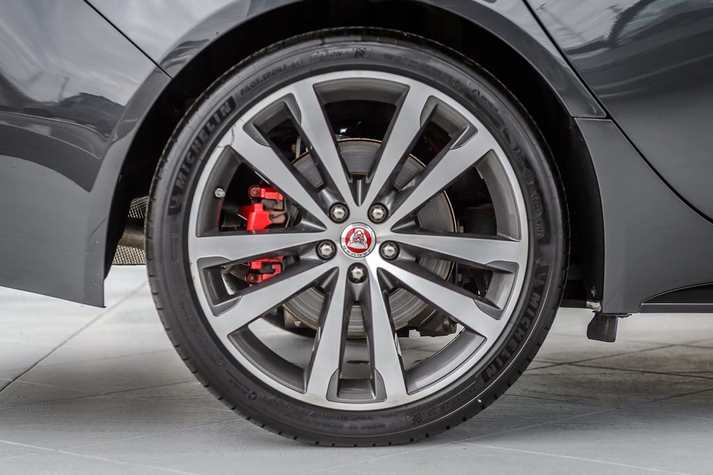 2018 Jaguar XF JAGUAR XF S AWD - NAV - PANO ROOF - BACKUP CAM - GORGEOUS - 22952626 - 13