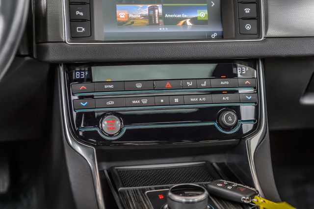 2018 Jaguar XF JAGUAR XF S AWD - NAV - PANO ROOF - BACKUP CAM - GORGEOUS - 22952626 - 28