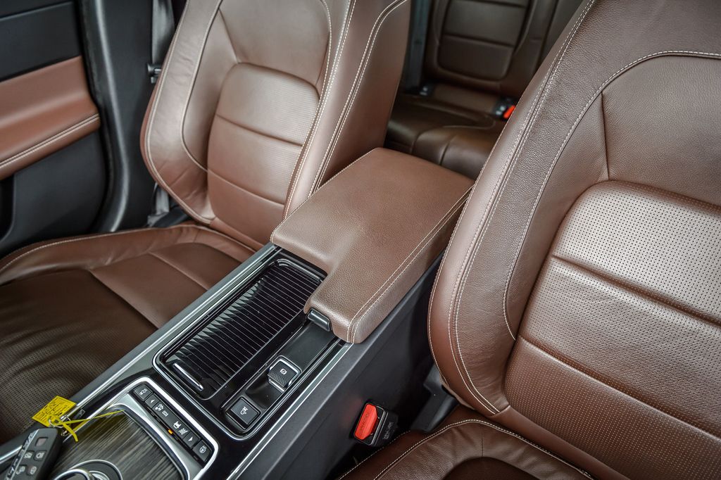 2018 Jaguar XF JAGUAR XF S AWD - NAV - PANO ROOF - BACKUP CAM - GORGEOUS - 22952626 - 30