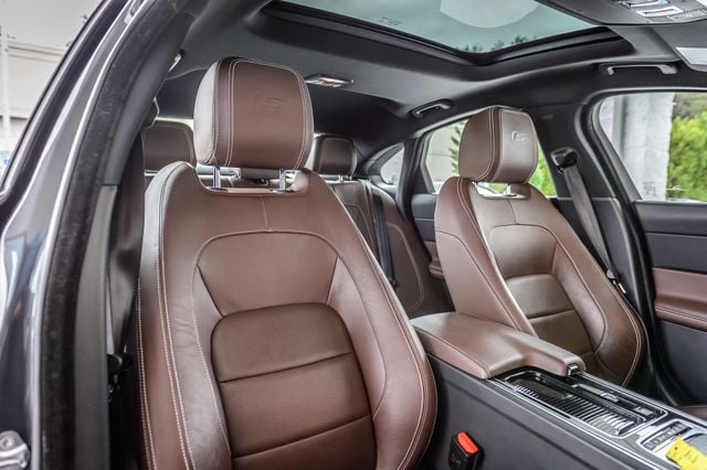 2018 Jaguar XF JAGUAR XF S AWD - NAV - PANO ROOF - BACKUP CAM - GORGEOUS - 22952626 - 35