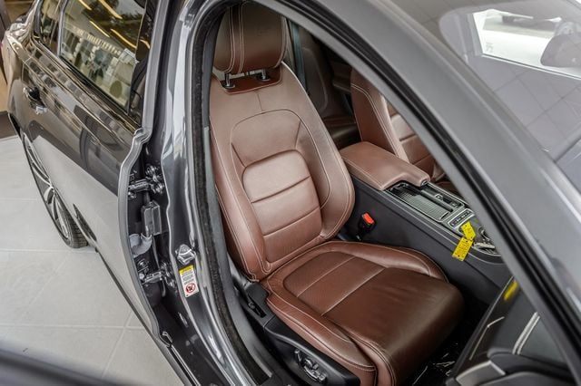 2018 Jaguar XF JAGUAR XF S AWD - NAV - PANO ROOF - BACKUP CAM - GORGEOUS - 22952626 - 42