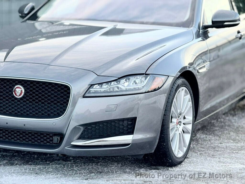 2018 Jaguar XF ONLY 63307 KMS! ONE OWNER! CERTIFIED! - 22703343 - 10