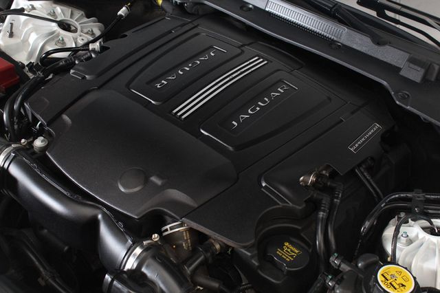 2018 Jaguar XF Sportbrake S AWD - 22504862 - 16