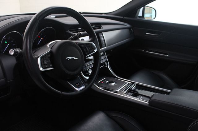 2018 Jaguar XF Sportbrake S AWD - 22504862 - 4