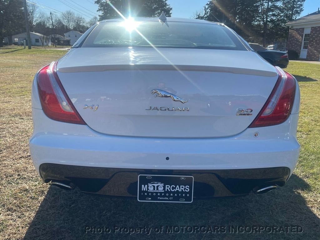 2018 Jaguar XJ WHAT A BEAUTY HERE! AWD R-SPORT MODEL!  - 22264240 - 5