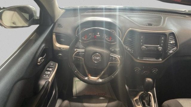 2018 Jeep Cherokee Latitude - 23057759 - 13