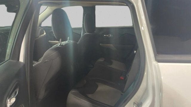 2018 Jeep Cherokee Latitude - 23057759 - 14