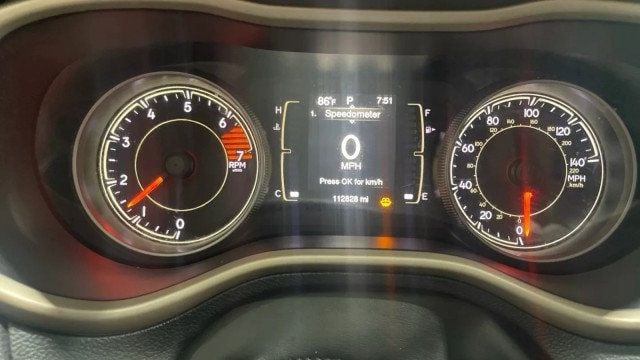 2018 Jeep Cherokee Latitude - 23057759 - 16