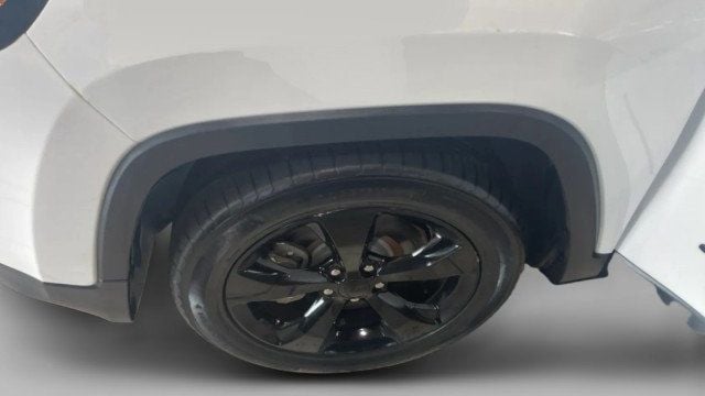 2018 Jeep Cherokee Latitude - 23057759 - 4