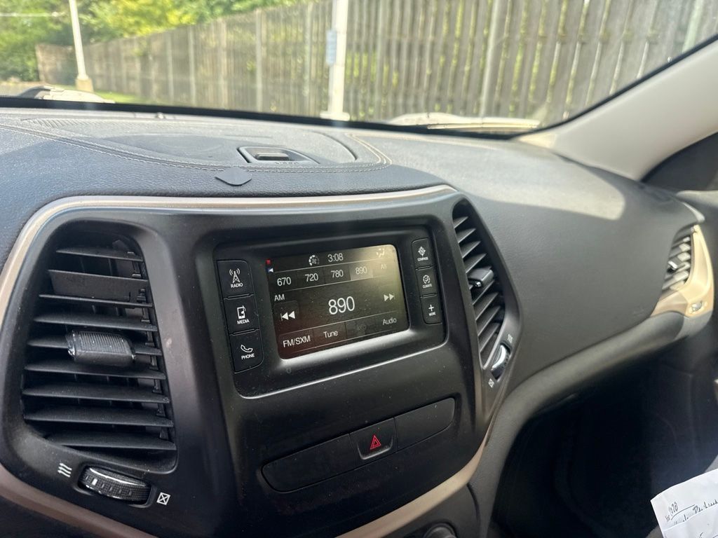 2018 Jeep Cherokee Latitude - 23041195 - 11