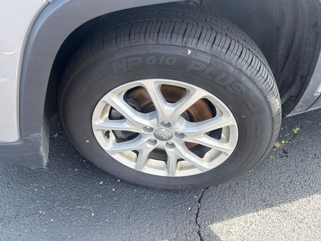 2018 Jeep Cherokee Latitude - 23041195 - 1