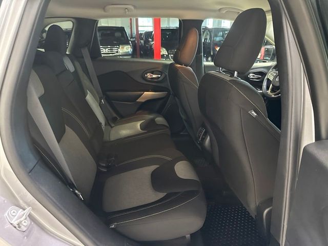 2018 Jeep Cherokee Latitude - 23041195 - 29