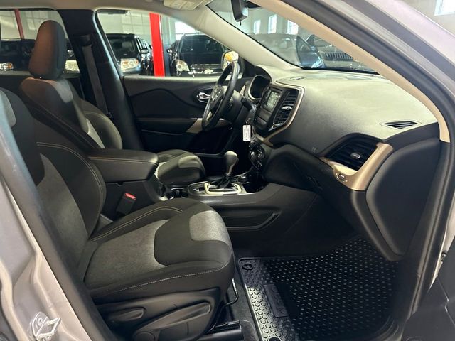 2018 Jeep Cherokee Latitude - 23041195 - 33