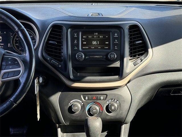 2018 Jeep Cherokee Latitude - 22654650 - 24