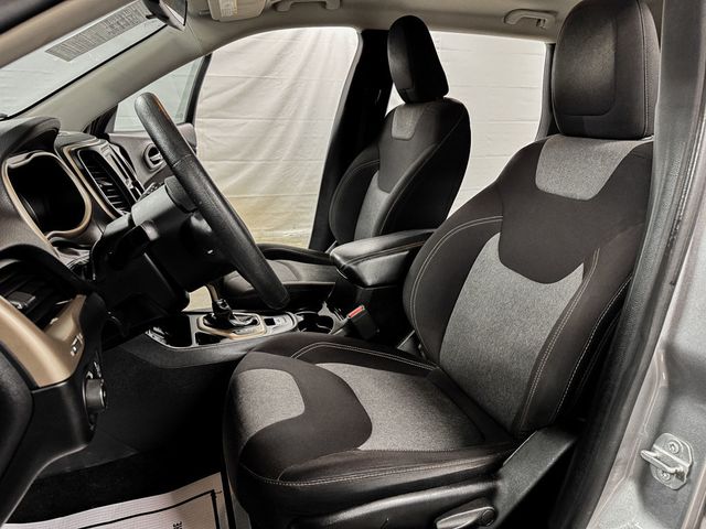 2018 Jeep Cherokee LATITUDE - 23010946 - 7