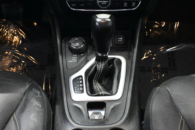 2018 Jeep Cherokee Latitude Plus 4x4 - 23072704 - 14