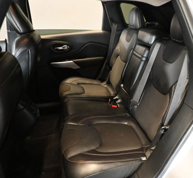 2018 Jeep Cherokee Latitude Plus 4x4 - 23072704 - 16