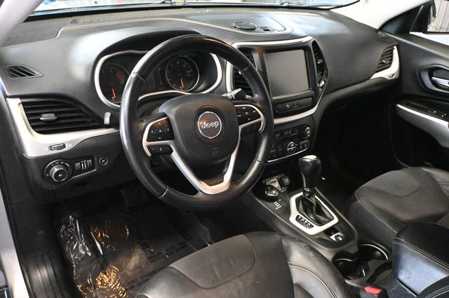 2018 Jeep Cherokee Latitude Plus 4x4 - 23072704 - 8