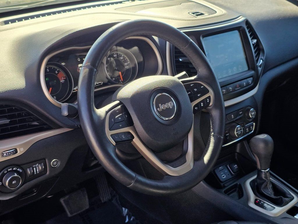 2018 Jeep Cherokee Limited FWD - 22948892 - 11