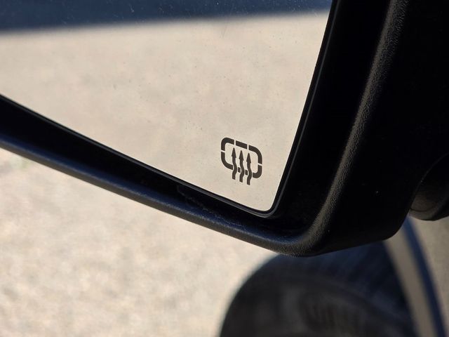 2018 Jeep Cherokee Limited FWD - 22948892 - 19