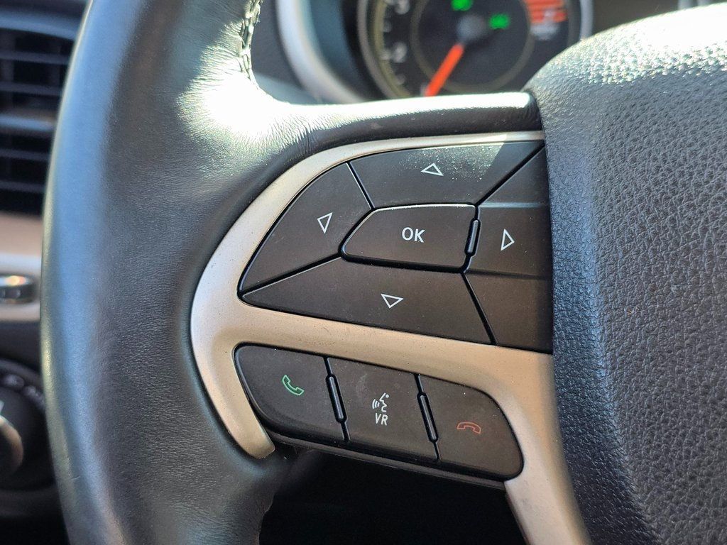 2018 Jeep Cherokee Limited FWD - 22948892 - 21