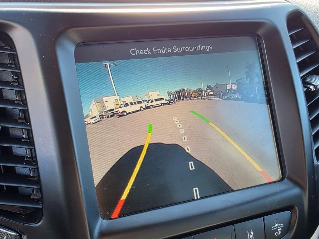 2018 Jeep Cherokee Limited FWD - 22948892 - 25