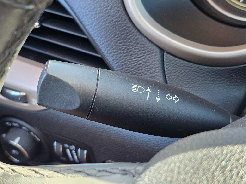 2018 Jeep Cherokee Limited FWD - 22948892 - 36