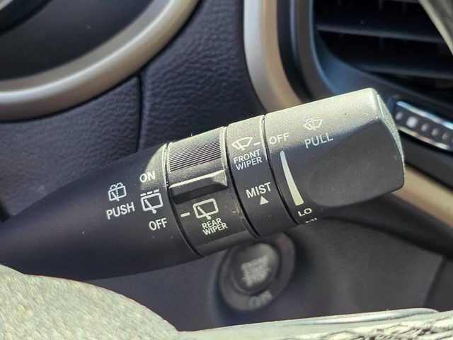 2018 Jeep Cherokee Limited FWD - 22948892 - 37