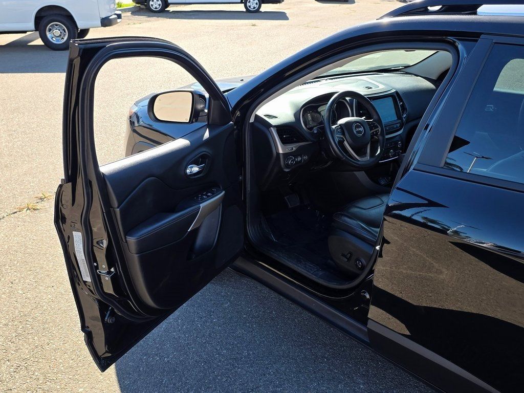 2018 Jeep Cherokee Limited FWD - 22948892 - 40