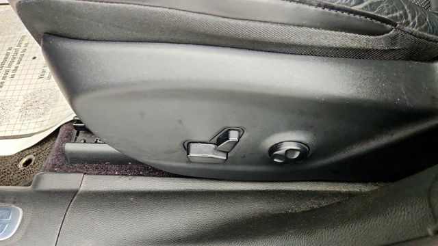 2018 Jeep Cherokee Overland 4x4 w/ CommandView Dual-Pane Pranoramic Roof - 23046226 - 10