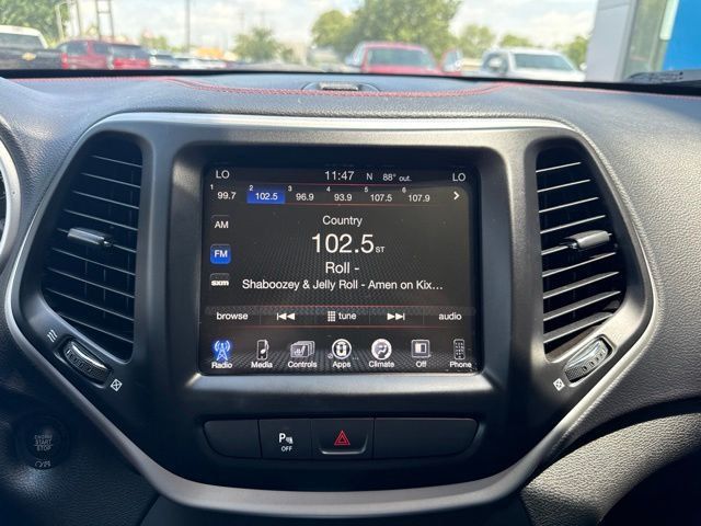 2018 Jeep Cherokee Trailhawk 4x4 - 23040373 - 16
