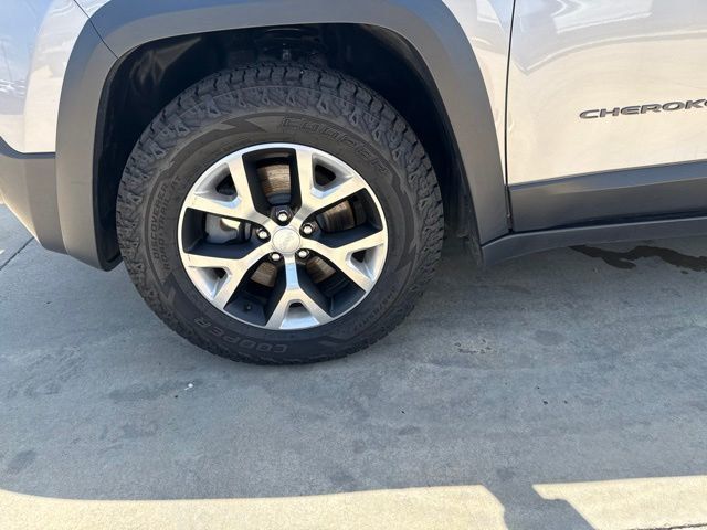 2018 Jeep Cherokee Trailhawk 4x4 - 23040373 - 22