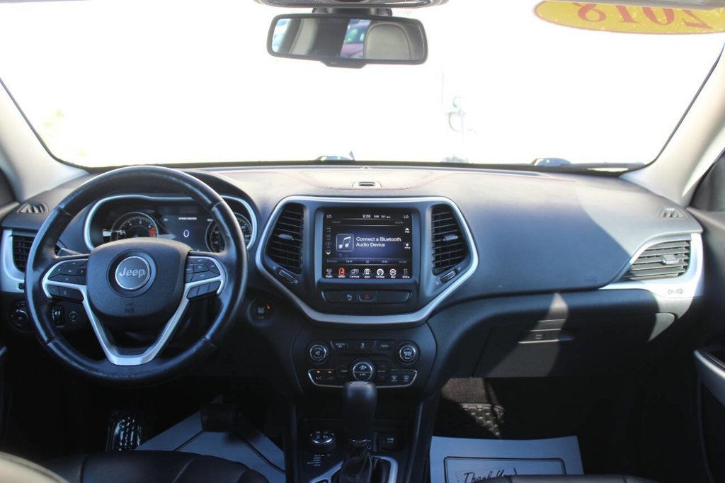 2018 Jeep Cherokee Trailhawk 4x4 - 22887705 - 17