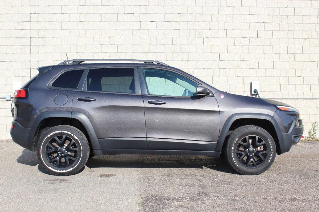 2018 Jeep Cherokee Trailhawk 4x4 - 22887705 - 5