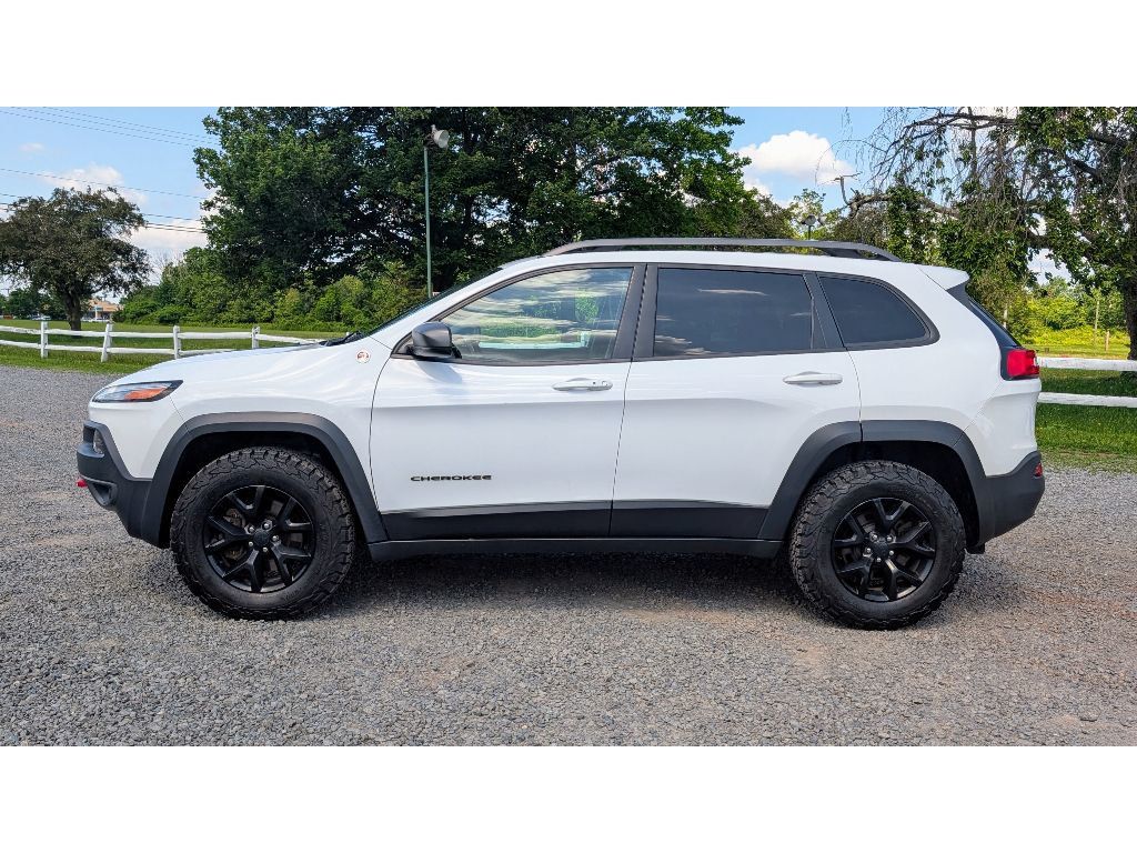 2018 Jeep Cherokee Trailhawk photo 4