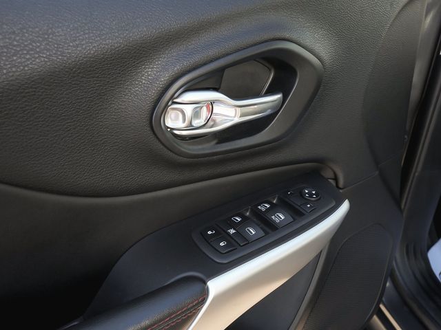 2018 Jeep Cherokee Trailhawk 4x4 - 23096573 - 11