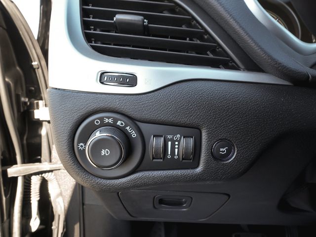 2018 Jeep Cherokee Trailhawk 4x4 - 23096573 - 18