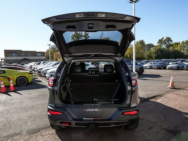 2018 Jeep Cherokee Trailhawk 4x4 - 23096573 - 44
