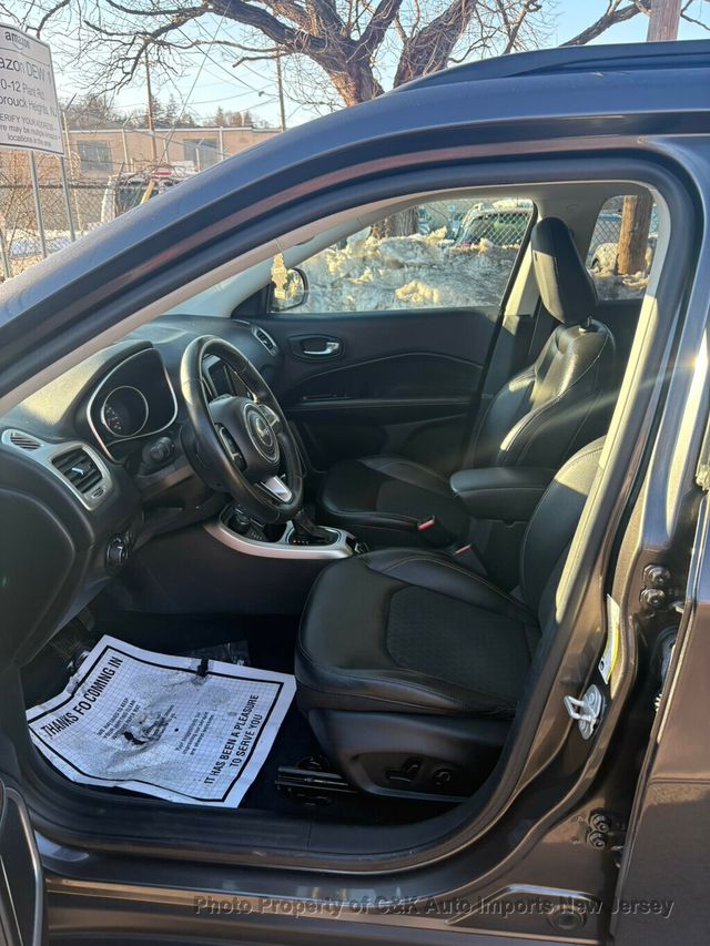 2018 Jeep Compass  - 22985190 - 18