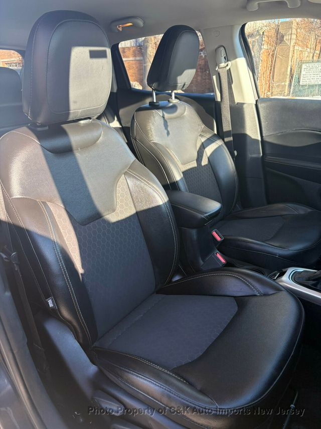 2018 Jeep Compass  - 22985190 - 25