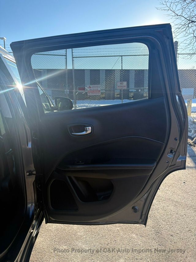 2018 Jeep Compass  - 22985190 - 26