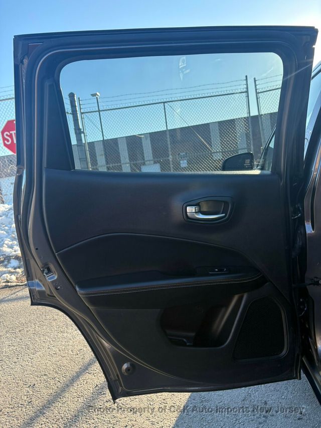 2018 Jeep Compass  - 22985190 - 27