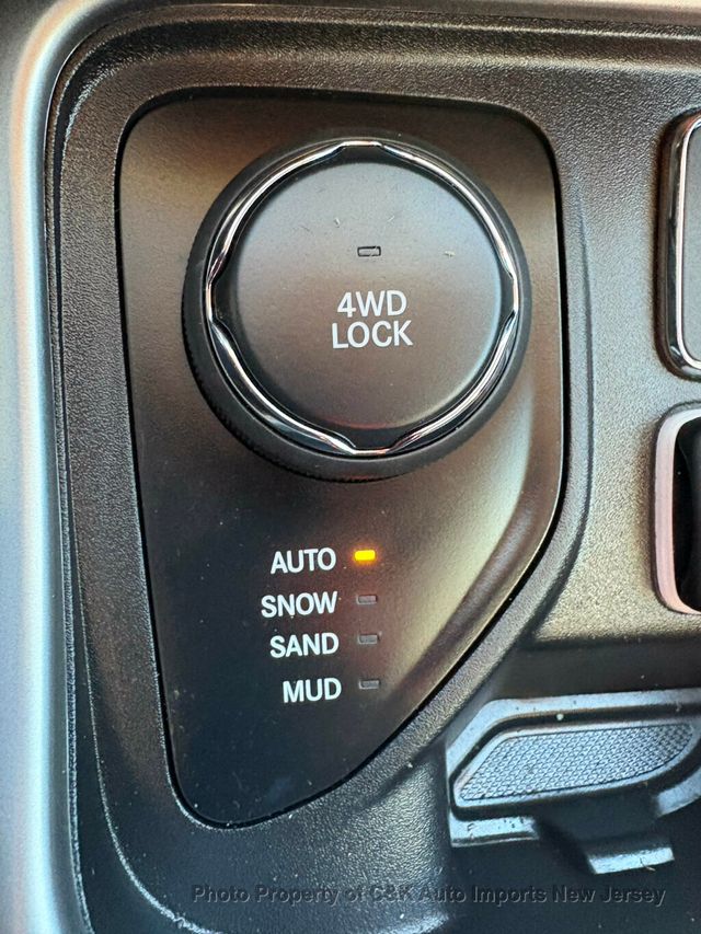 2018 Jeep Compass  - 22985190 - 38